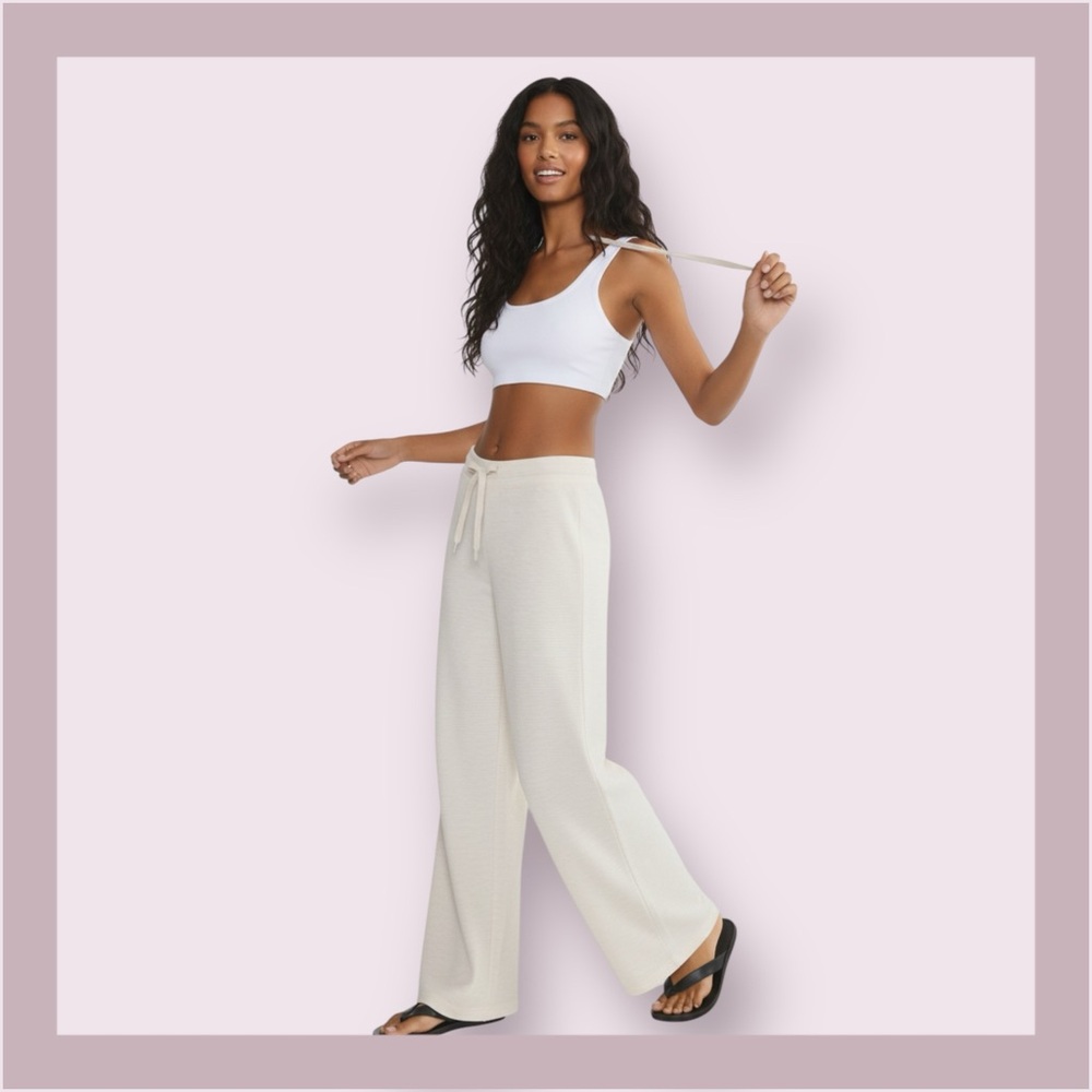 Aritzia Wide Leg Knit Lounge Pants in Cream